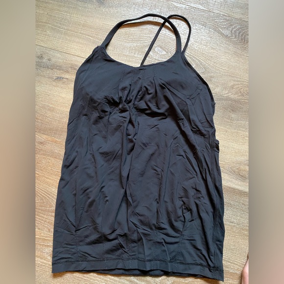 Lululemon size 6. Scrappy tank - Picture 1 of 3